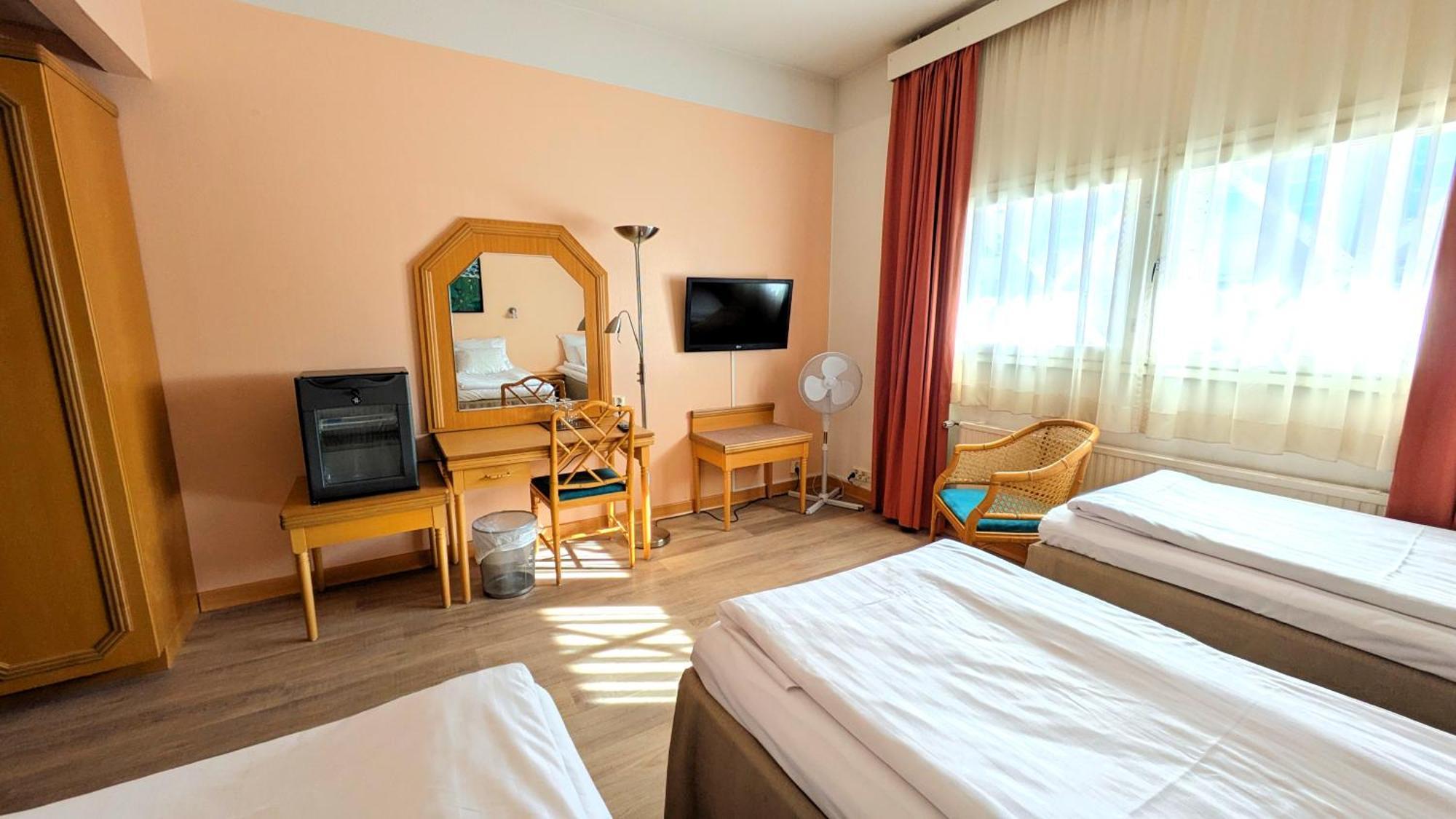 Hiisi Hotel Turku Seaport Экстерьер фото