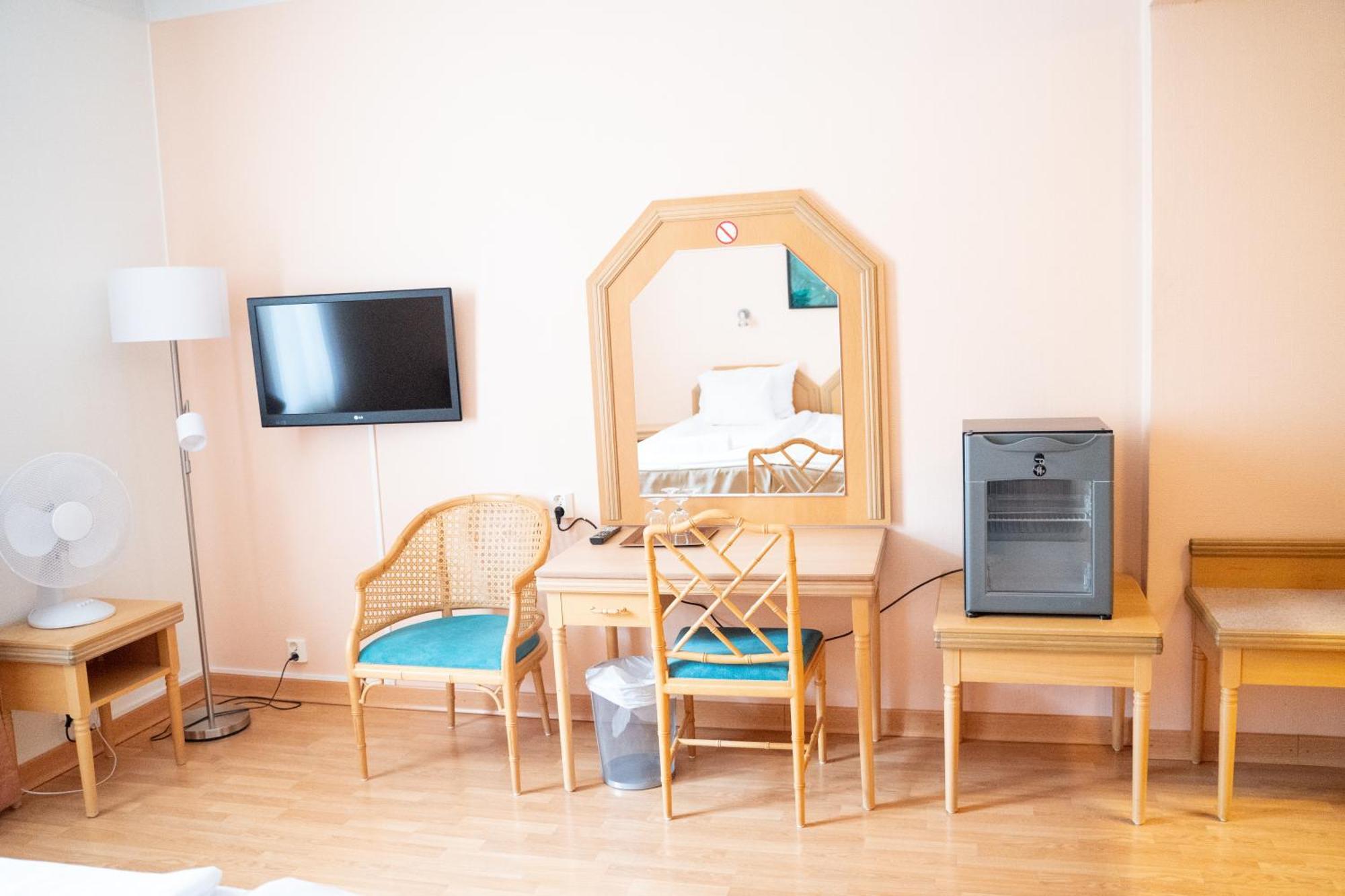 Hiisi Hotel Turku Seaport Экстерьер фото