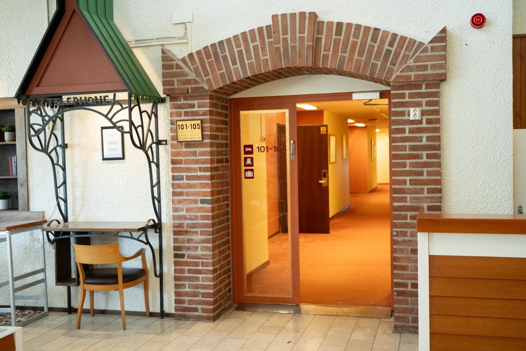 Hiisi Hotel Turku Seaport Экстерьер фото